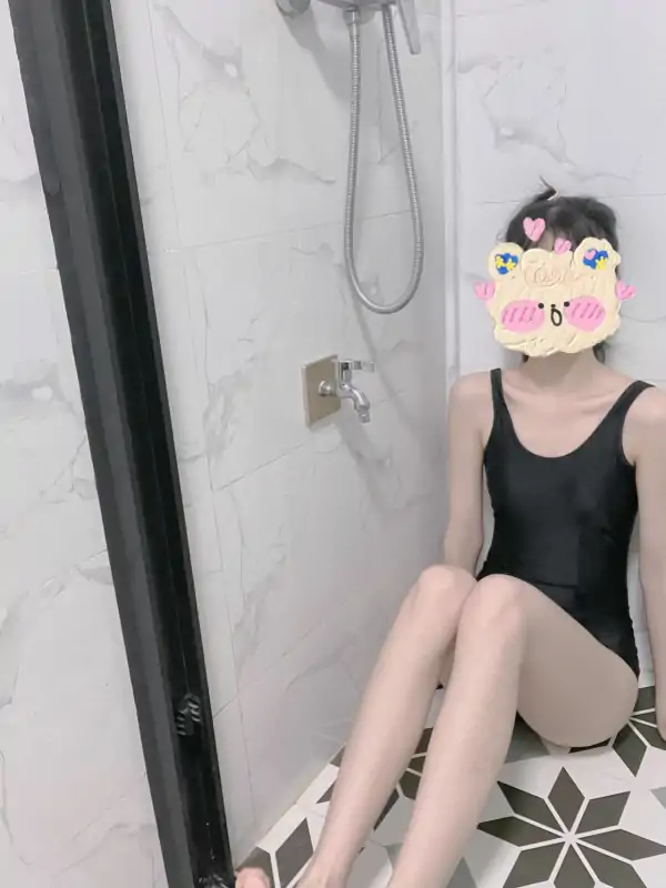 元气贫胸网红樱桃豆(掉价的小樱桃)新作合集 [295P+27V/2.03G]