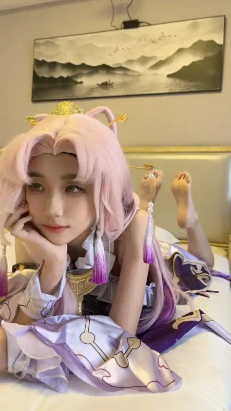 丝足网红足控xixi(wkll123)写真作品三套 [86P+38V/1.62G]