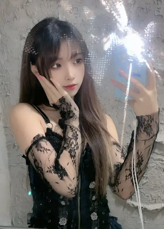 粉嫩网红一团墨染w视图作品合集 [149P+2V/235M]