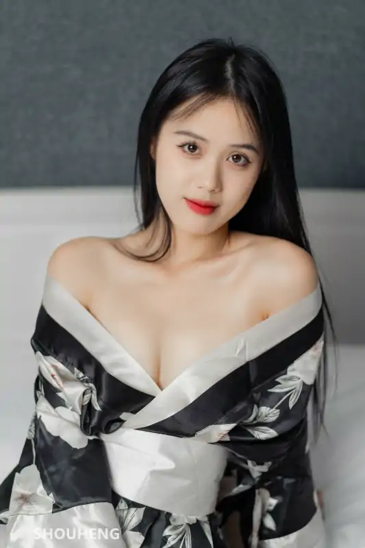 厦门网红萌量守恒尺度作品十七套合集 [726P/2.31G]