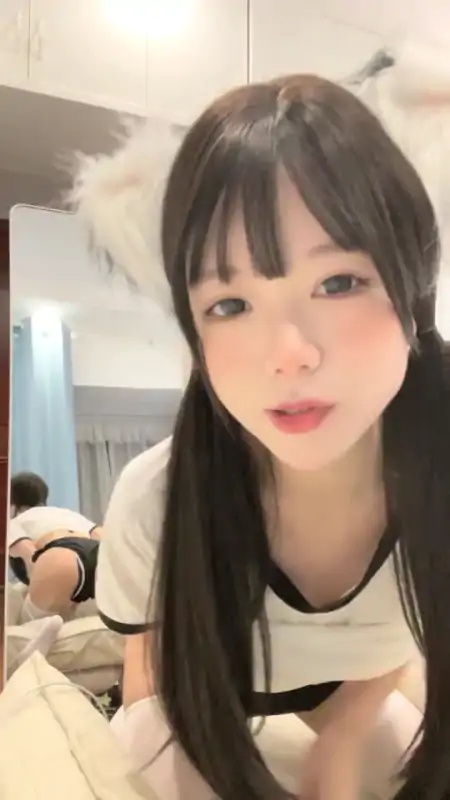 吃一口小布丁(电气喵)(土豆起司)(吃一口奶糖)  合集下载 [135.86G]