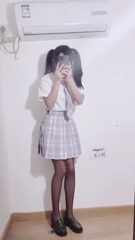 极品反差妹苏小柠最新舞蹈合集 [7P+10V/147M]