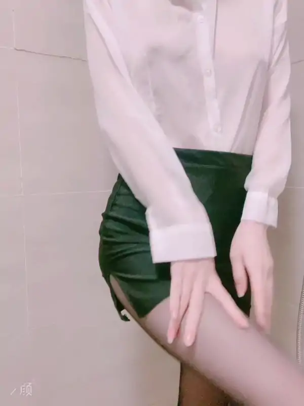 元气网红桃谷谷尺度作八套新作合集 [8P+20V/3.11G]