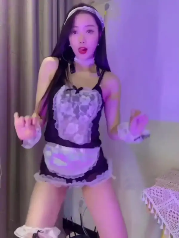 模特网红杨晨晨开火车热舞 [1V/88M]