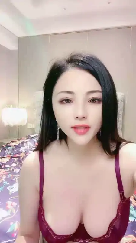 大胸车模帕丽斯尺度直播秀 [3V/2.57G]