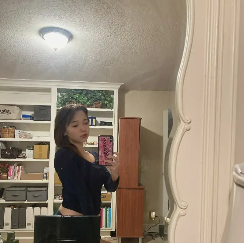 一字马网红MATCHA.LATTE Onlyfans尺度视图作品合集 [796P+94V/1.68G]