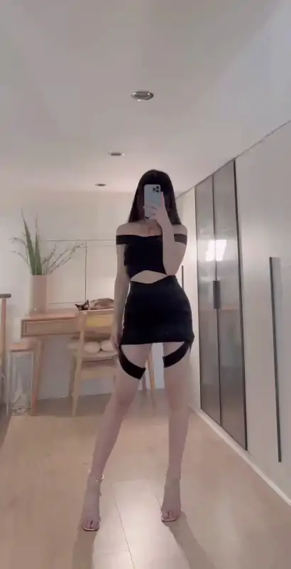 极品网红喵喵(mmsnb54188)舞蹈与定制作品合集 [65V/1.78G]