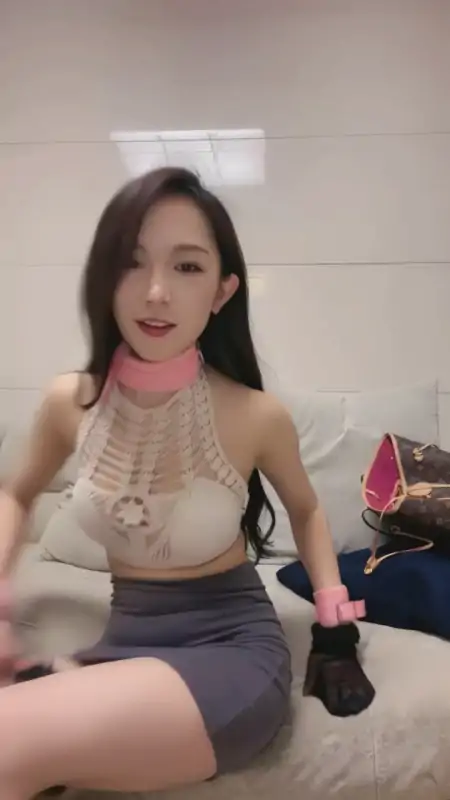 人称小唐嫣的女神白云甜合集 [6V/2.66G]