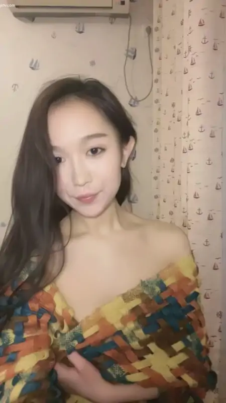 人称小唐嫣的女神白云甜合集 [6V/2.66G]