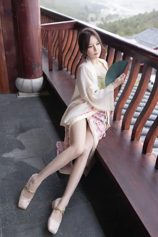 秀人网人气模特鱼子酱Fish内部私购古风和归家两套 [238P/1.62G]