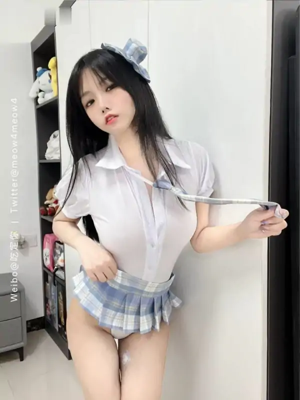 极品萝莉吃定你(奶罗喵四)尺度私拍视图新作合集 [297P+80V/1.8G]