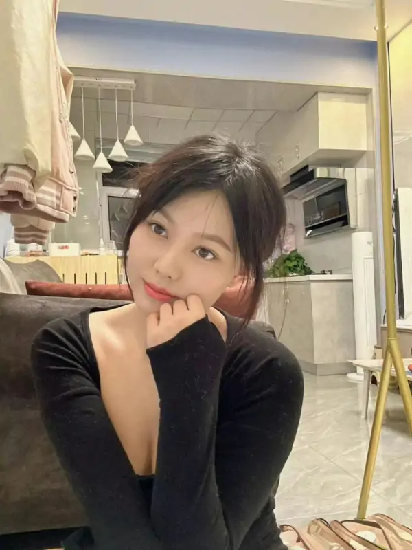 清纯高颜值可爱萌妹子 狐狸小妖 合集678部 [310P+678V/3.43G]