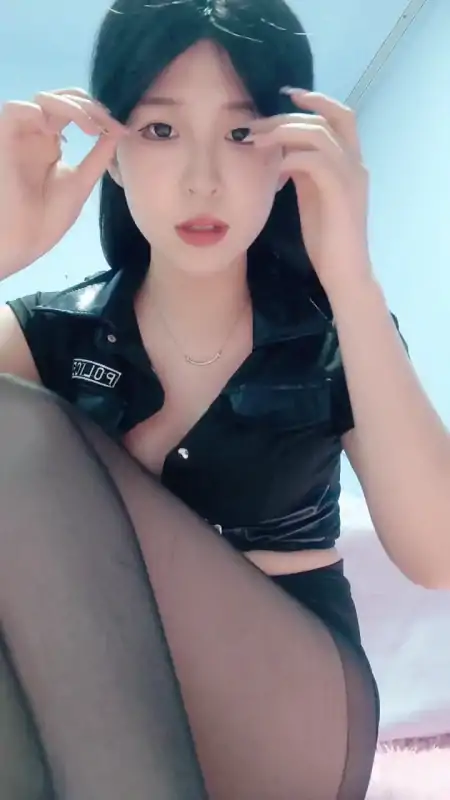 甜美颜值黑丝学妹 害羞的小绵羊 作品 [6V/5.04G]