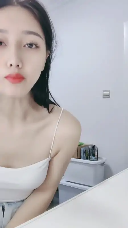 模特身材高颜值黑丝女神 悲伤小狗 作品下载 [7V/8.65G]