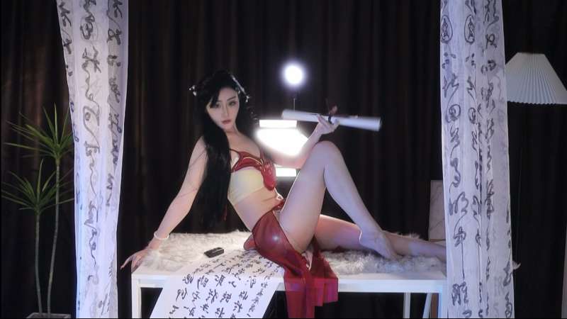 三少杯 擦边走光露底18部 [18V/1.82G]