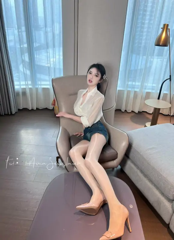 粉了个味(GirrrlzzZPink) 合集下载 [101P+45V/555.57MB]