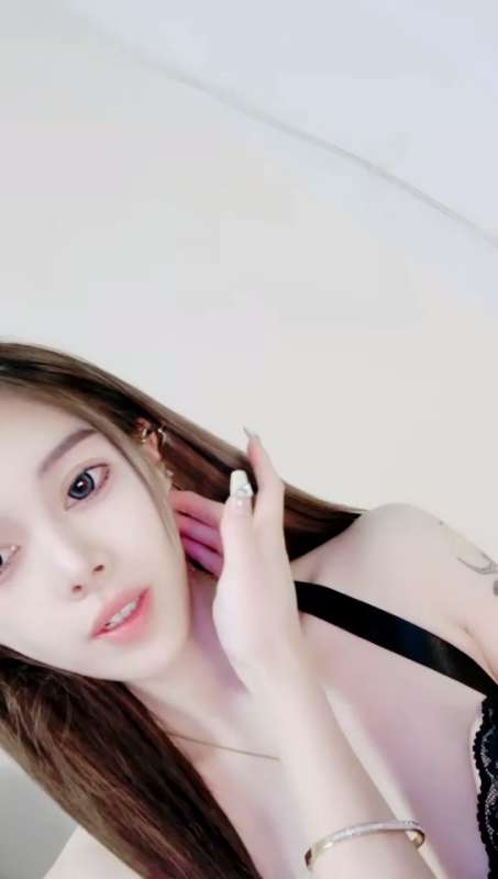 颜值身材都属极品的顶级女神 国际女流氓 [6V/3.66G]