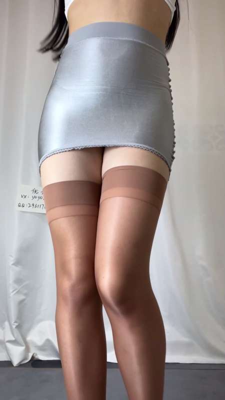 优优 咖丝包臀裙女上司 [1V/1.54G]