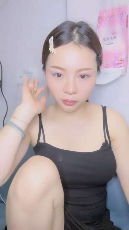 超有气质御姐 陪我沦陷 户外20小时合集 [11V/9.33G]