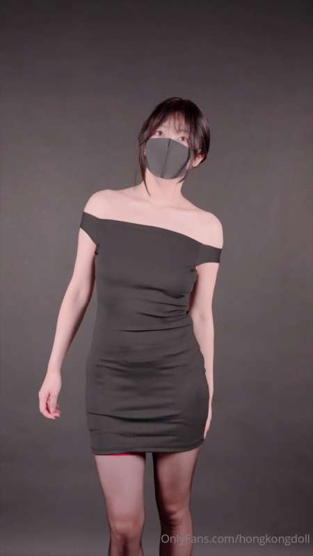HongKongDoll(玩偶姐姐) 24.3.10私信玩偶黑丝 [1V/384M]