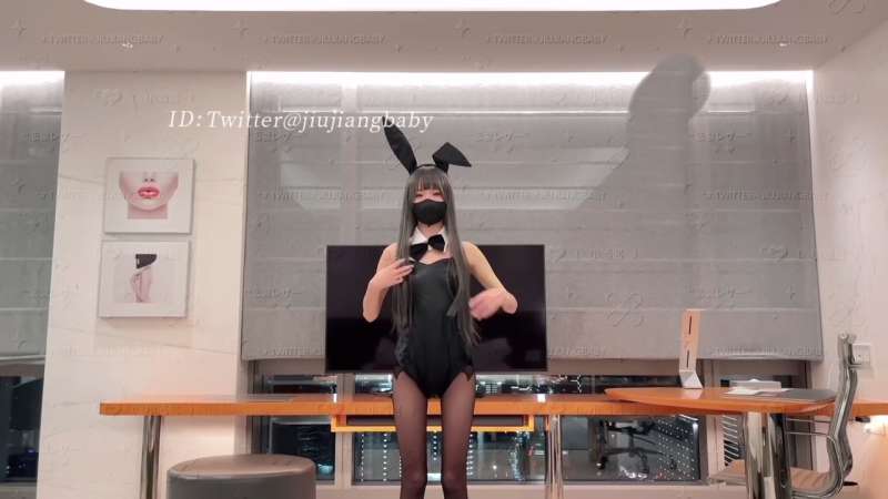 米娜学姐(小酒酱) 黑丝兔女郎 [1V/1.76G]