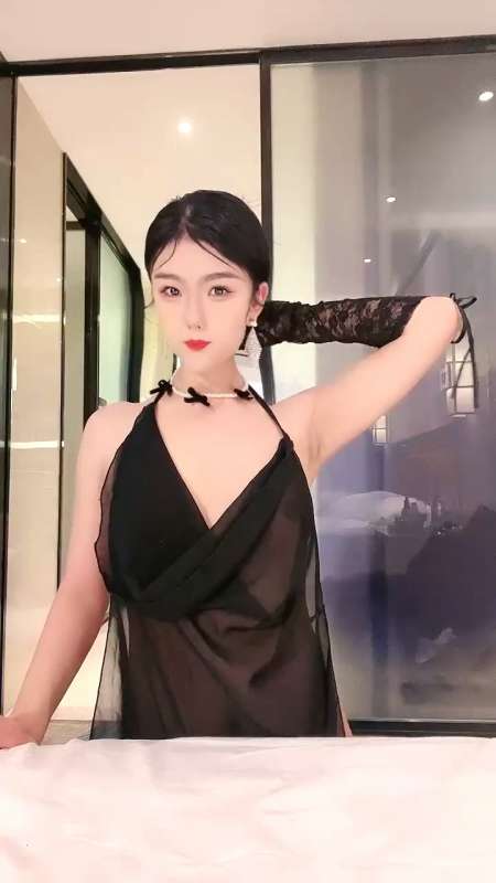 顶级身材模特女神 挖挖小土豆 [3V/4.94G]