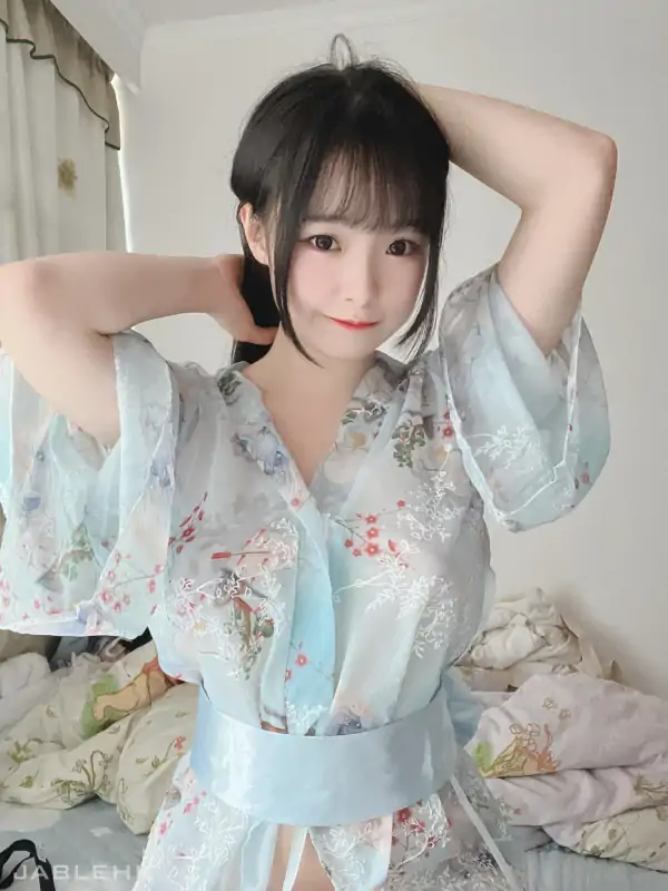 极品颜值网红晴儿(littlesshine)订阅作第四期 [873P/2.22G]