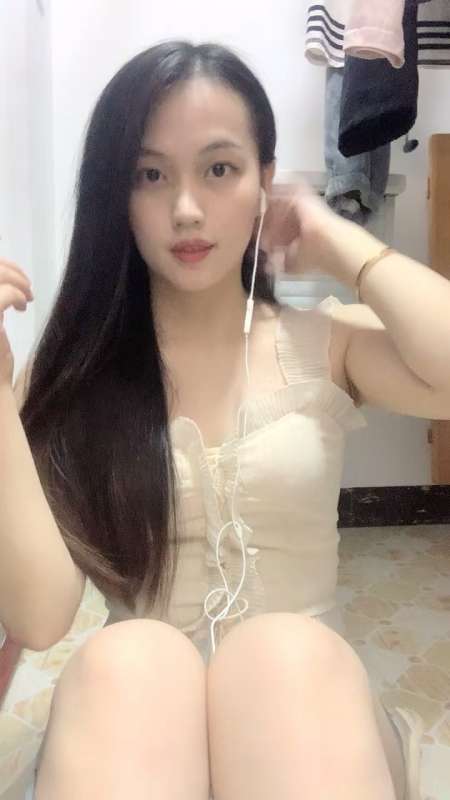 肤白貌美御姐风妹子 性感猫猫 [1V/305M]