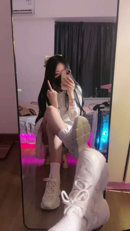 套路直播 奈奈生 白袜对镜 [1V/458M]