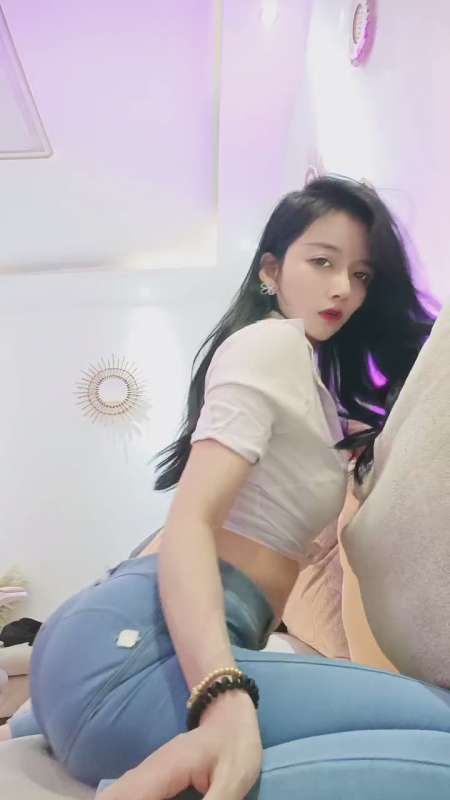 超级大美女长腿女神 小一一 才艺大爆发 [6V/3.33G]