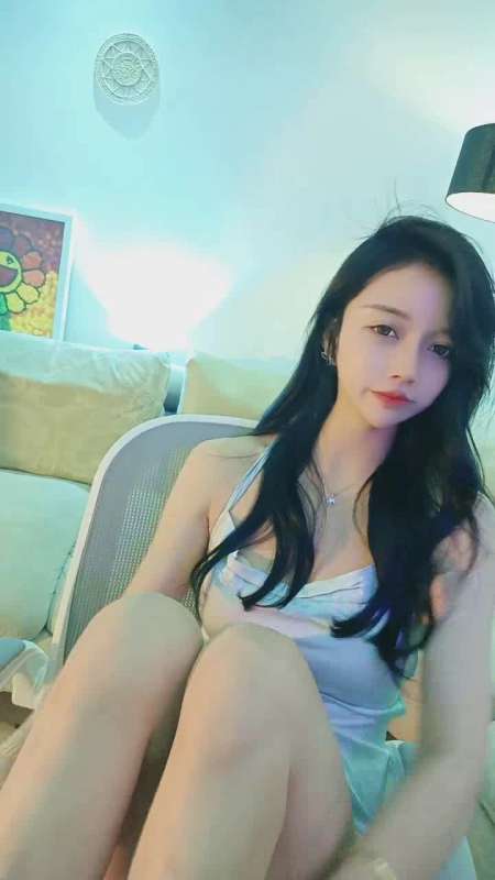 超级大美女长腿女神 小一一 才艺大爆发 [6V/3.33G]