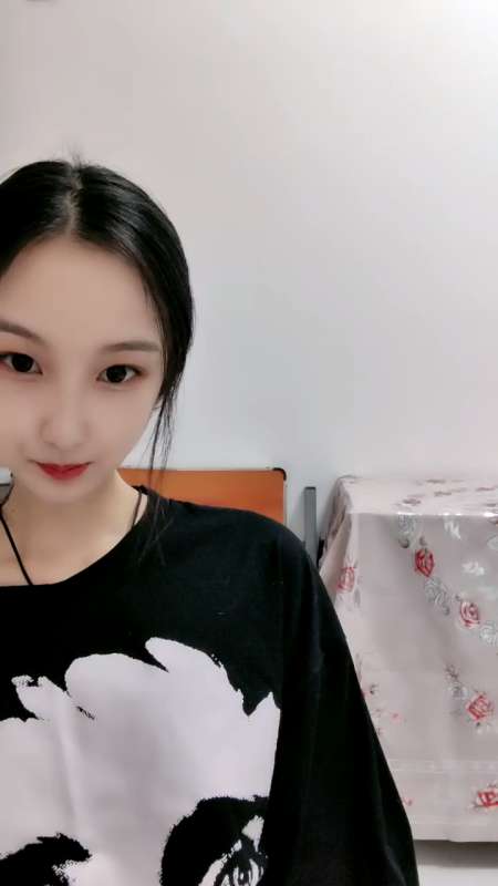 重庆大长腿超模女神 纯情小猫咪 [9V/2.69G]