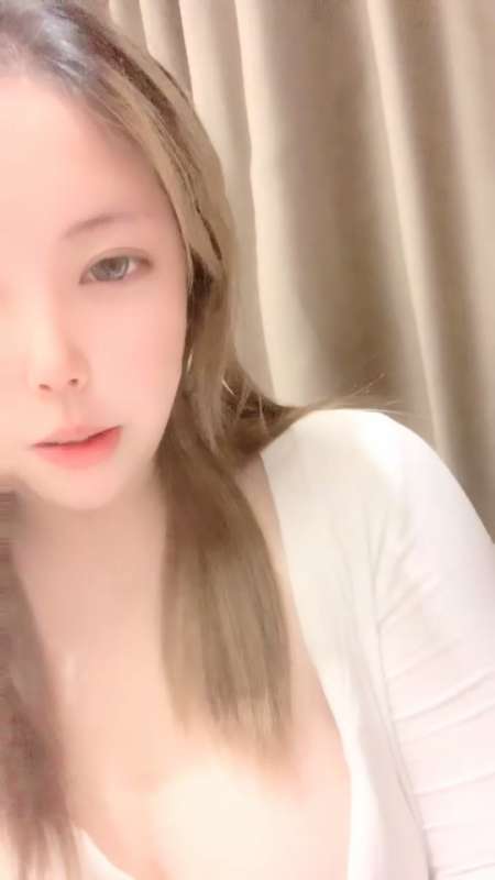 身材超丰满的御姐女神 脆脆奶芙 20小时合集 [23V/9.42G]