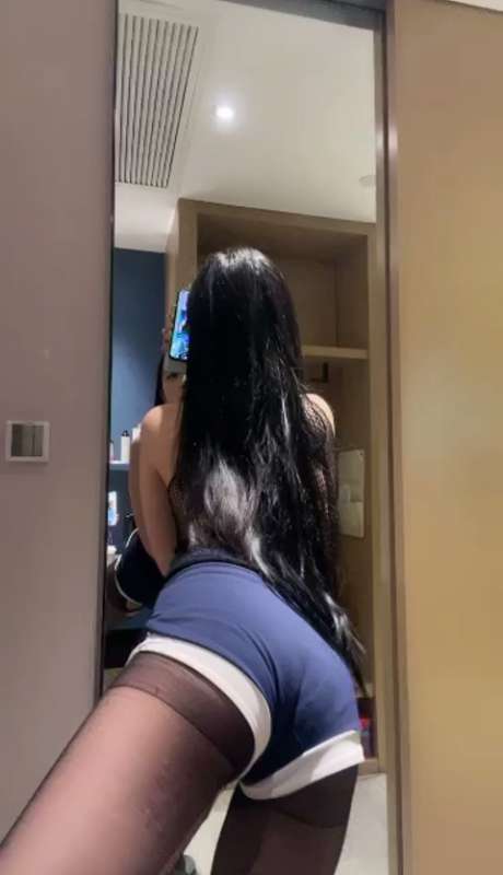 黑丝高颜值网红脸女神 西塔 47小时合集 [14V/28.7G]