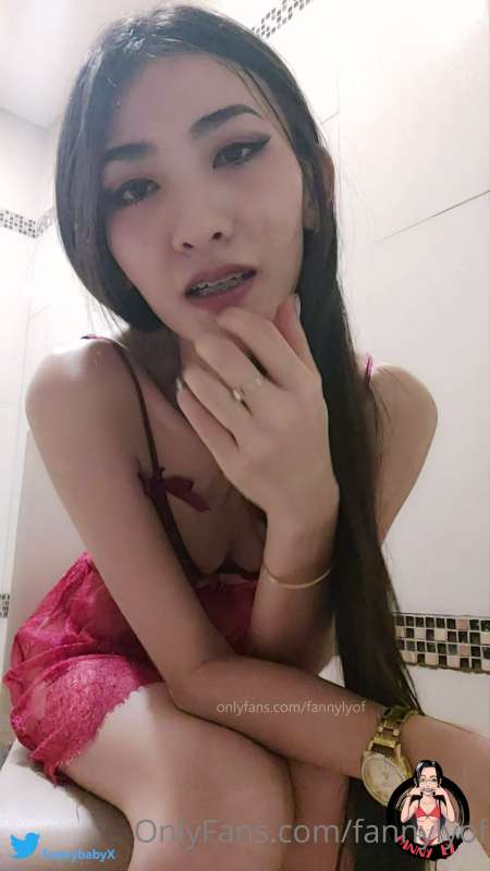 fannylyof (李月如) 红色情趣 [1V/630M]