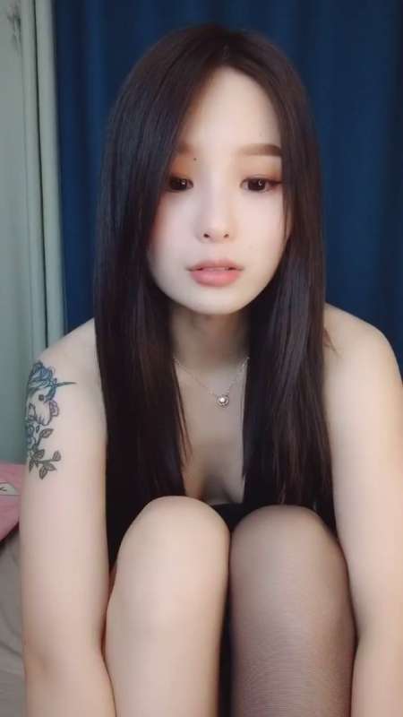 黑丝长腿清纯反差女神 米娅儿 [3V/3.52G]