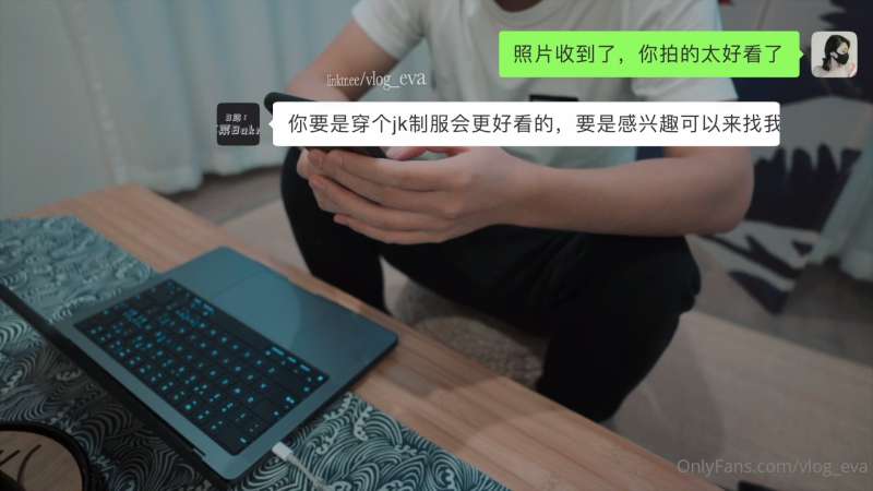 eva伊娃 被街头摄影师约拍JK装 [1V/998M]