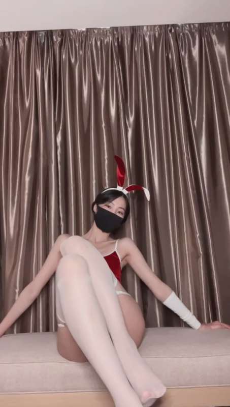 八月未央 圣诞套 [8V/372M]