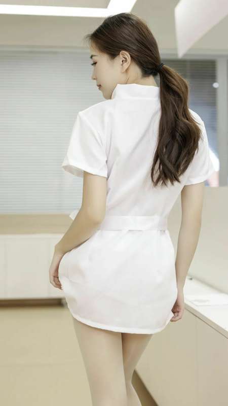 秀人女神 杨紫嫣 高价私人定制视图 [16P+2V/1.74G]