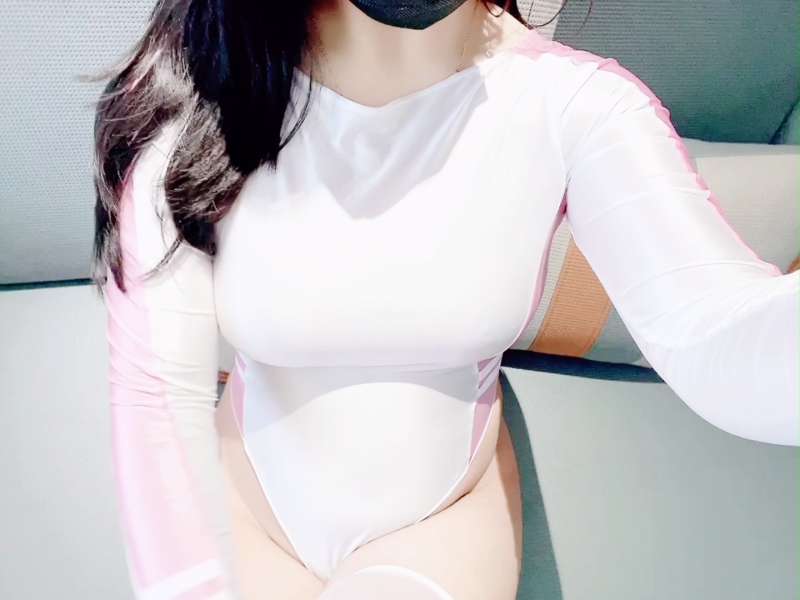 薇薇安 红白紧身泳衣 [2P+2V/2.28G]