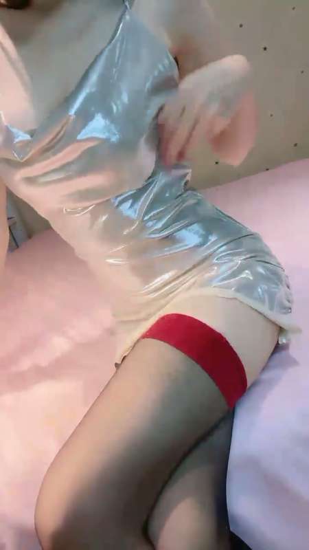 极品身材高颜值尤物女神 茜宝 首次道具 [1V/482M]