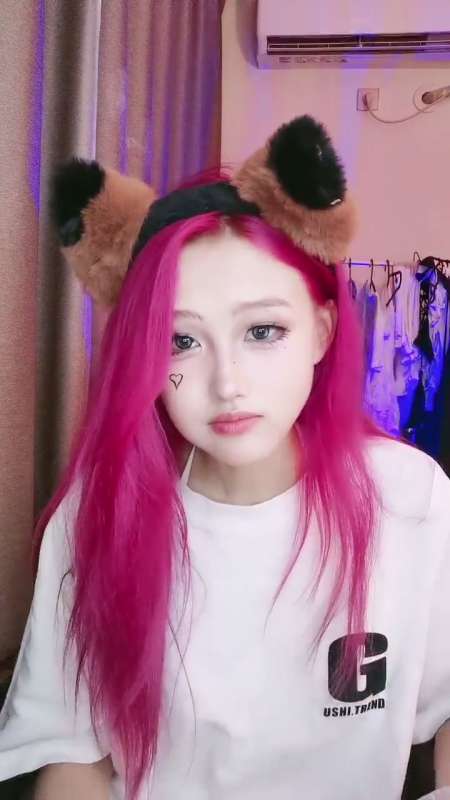 高颜值网红脸女神 果果有点乖 [5V/3.91G]