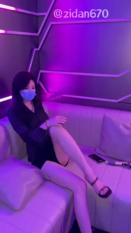 极品反差网红紫蛋SVIP新作 [21V/607M]