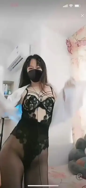 D音网红宁向(向向)会员群擦边热舞与尺度舞蹈合集 [102V/2.78G]