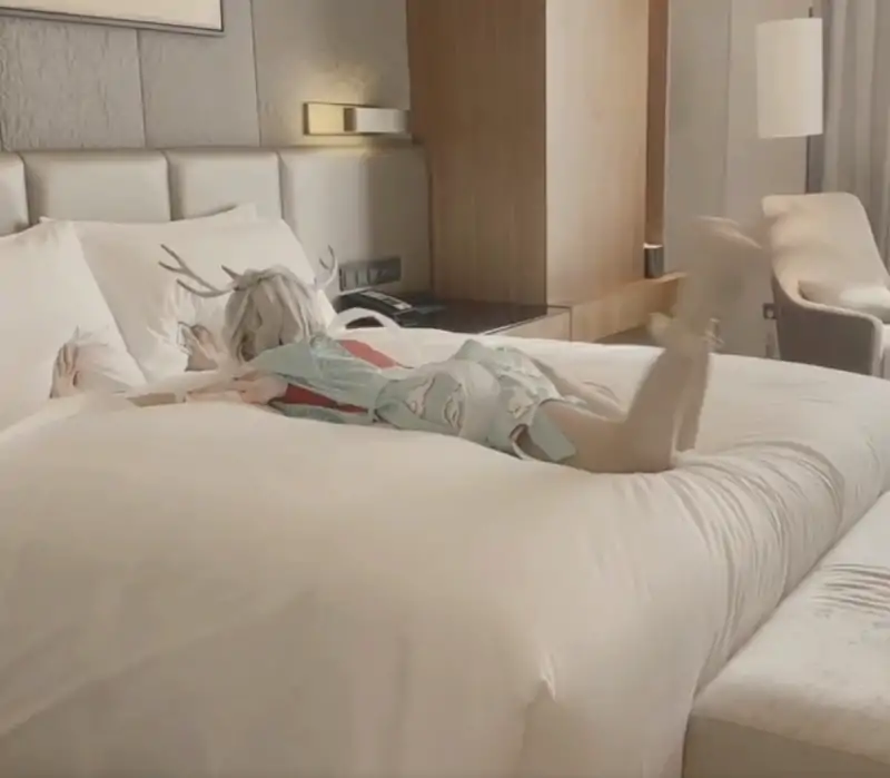 双马尾网红铃木君剧情片新作合集 [5V/2.69G]