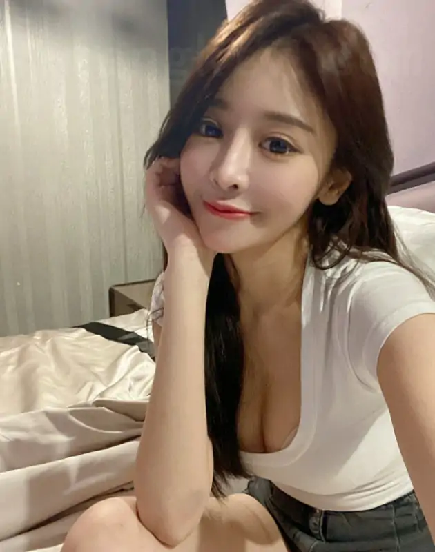 极品网红谢侑芯OnlyFans尺度视图作品合集 [481P+36V/1.89G]