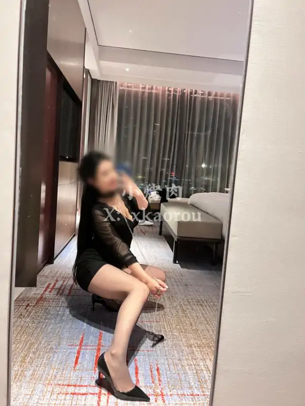 极品白虎网红小烤肉订阅视图合集 [34P+26V/1.56G]