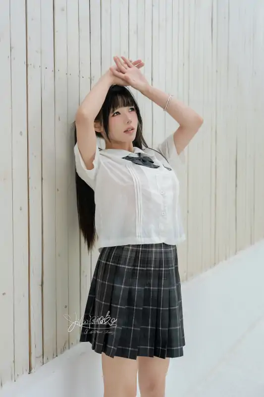 咬人小小兔 Yiko湿润兔十月合集 [4.19G]