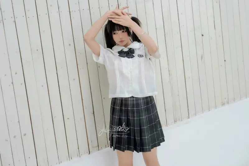 咬人小小兔 Yiko湿润兔十月合集 [4.19G]