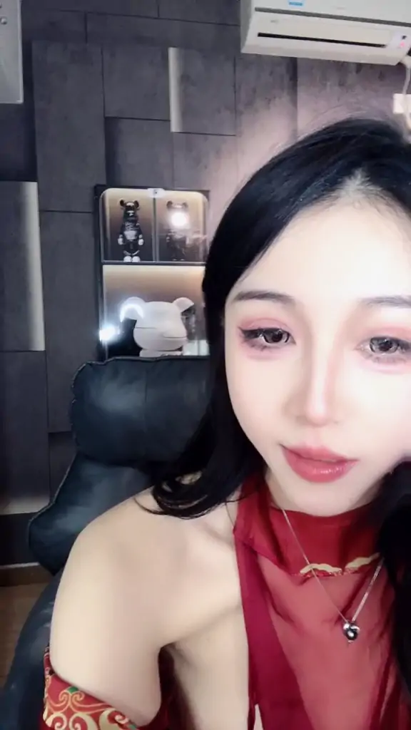 小鱼睡不醒 小雨睡不着直播合集 [11v/5.11G]